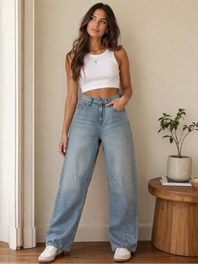 NEW Lucky Brand High-Rise Wide Leg Jeans – Size 26 – Light Wash